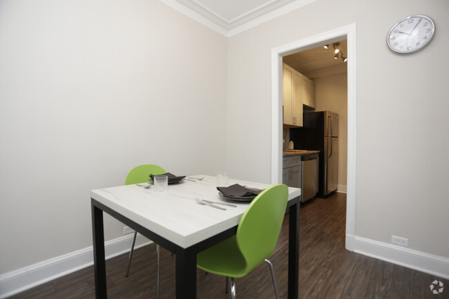 1 BR, 1 BA - dining room - Ivy at Piccadilly