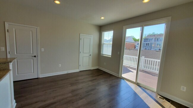 Building Photo - 11247 Saint Luke Dr