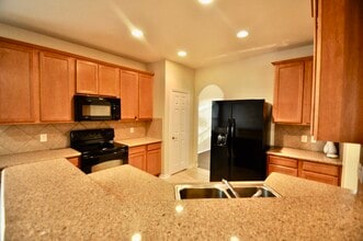 Building Photo - 12315 Field Brook Ct