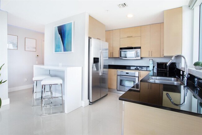 Foto del edificio - 60 SW 13th St