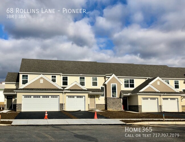 Building Photo - Modern Floor Plan Townhome