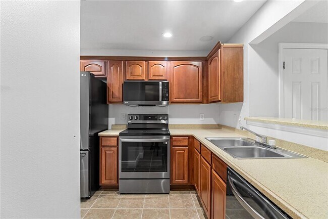 Building Photo - 8106 Silent Creek Dr