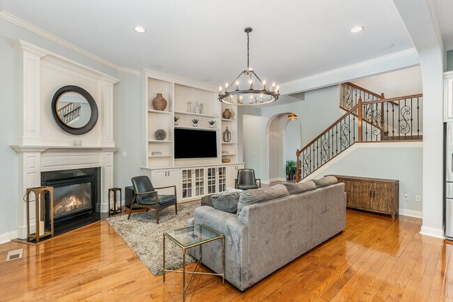 Building Photo - 7281 Keltner Dr