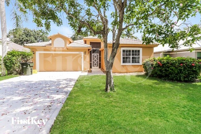 Building Photo - 4025 Sea Grape Cir