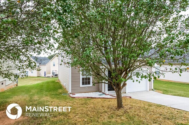 Building Photo - 4941 Hawfield St