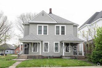 Building Photo - 103 N State Ave