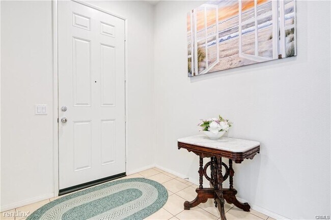 Building Photo - 4 br, 4 bath Condo - 826 E Promenade Unit F