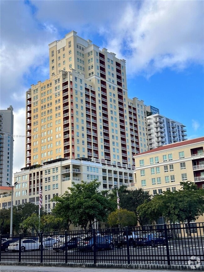 Building Photo - 7350 SW 89th St