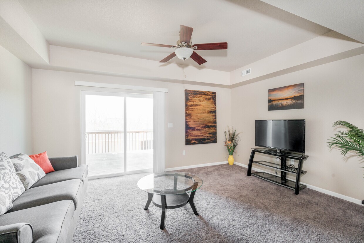 Cedar Hills Apartments Apartments in Cedar Falls, IA