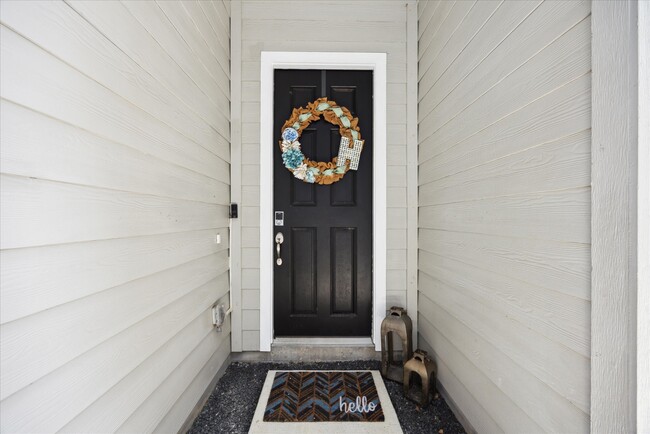 Foto del edificio - 8806 Hollister Pine Ct