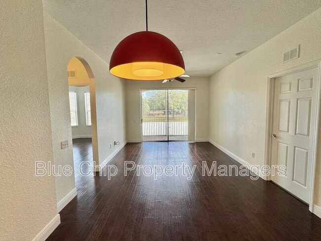 Building Photo - 6402 Cava Alta Dr