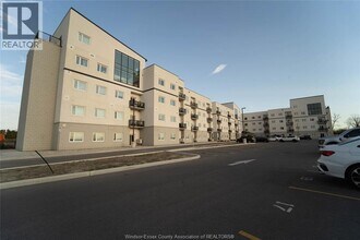 Building Photo - 1900 6th Conc