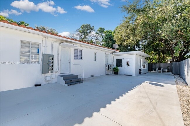 Building Photo - 5478 NW 1st Ave