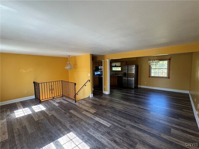 Foto del edificio - 3059 Hayfield Ln