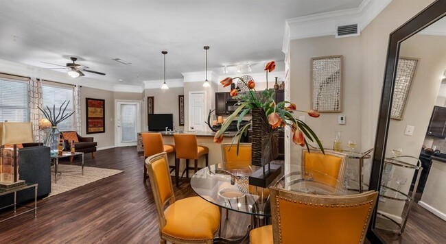 Foto del edificio - 1800 Egret Bay Blvd