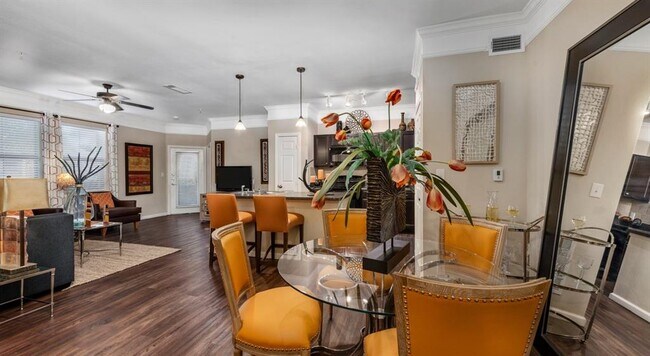Foto del edificio - 1800 Egret Bay Blvd