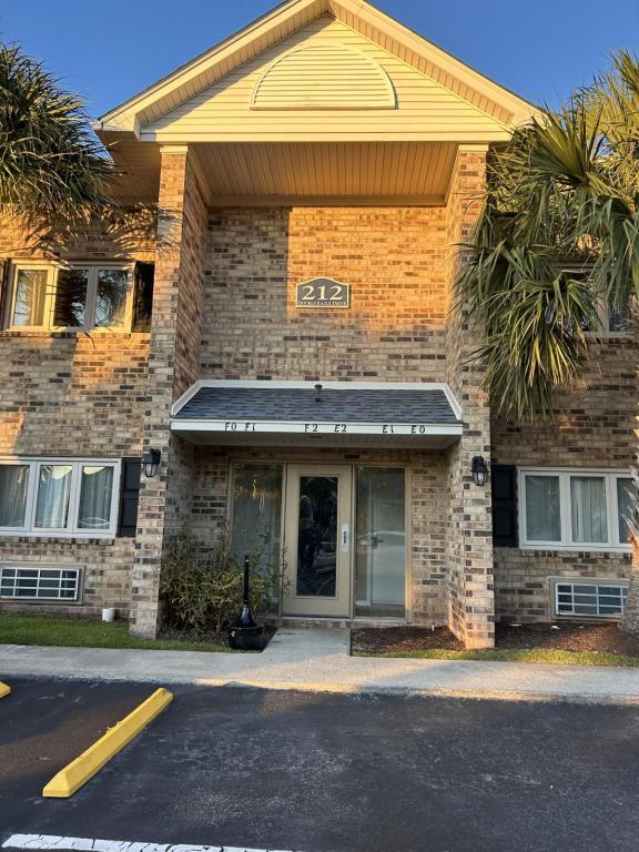 Building Photo - 212 Double Eagle Dr