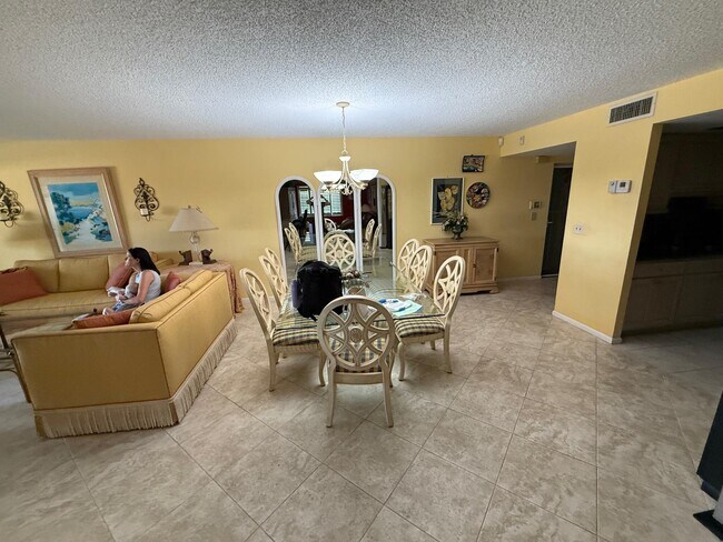 Foto del edificio - 1070 Sugar Sands Blvd