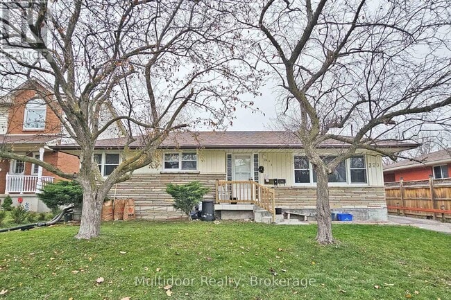 Building Photo - 320 Elgin St W