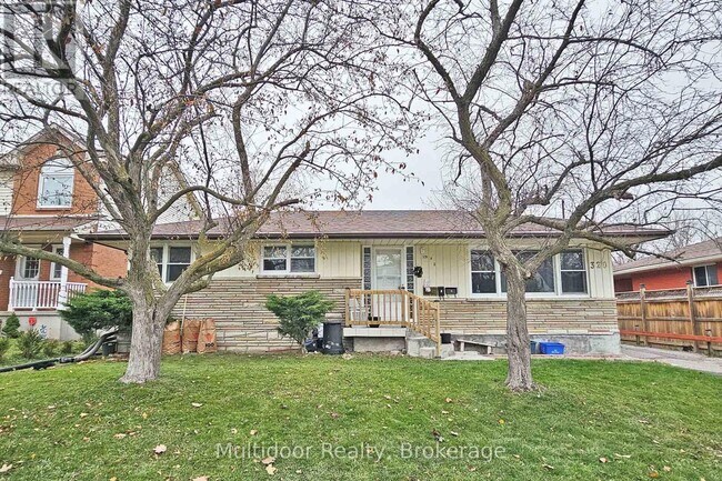 Photo du bâtiment - 320 Elgin St W