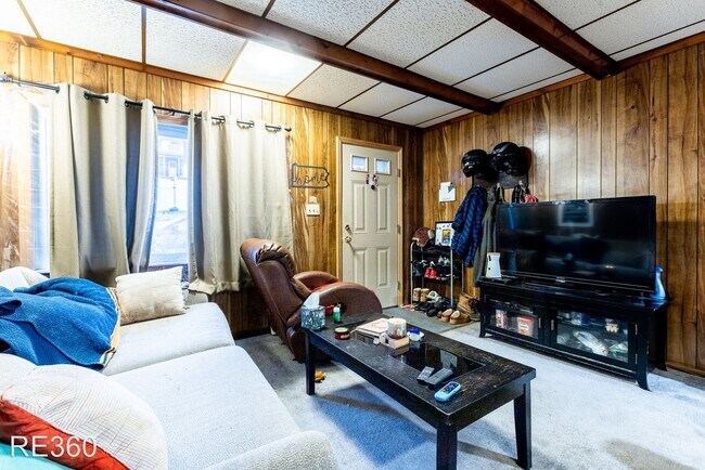 Foto del edificio - 2 br, 1 bath House - 2712 Berg Street Sout...