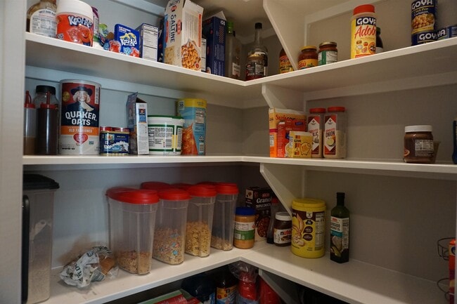 Building Photo - 1610 Alborada Dr.