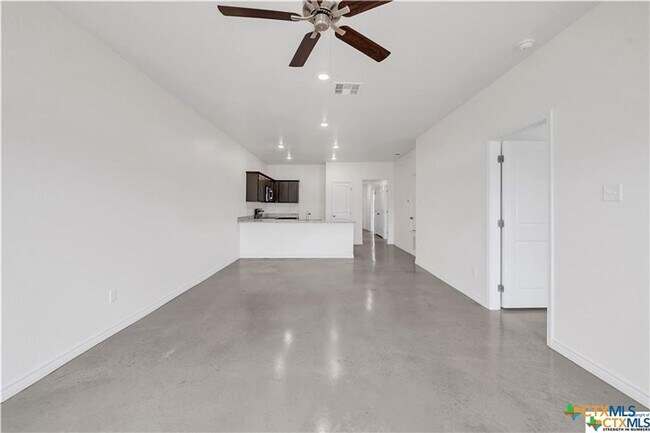 Building Photo - 1210 Lehmann Dr