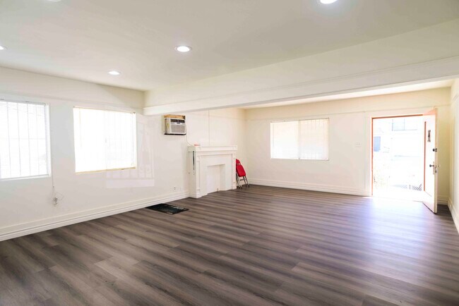 Dining Room - 917 Centennial St