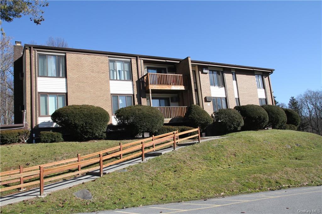 3 3 Hook Rd Unit 55B, Fairview, NY 12601 Room for Rent in Fairview