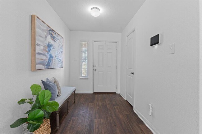 Foto del edificio - 1525 Breanna Ln