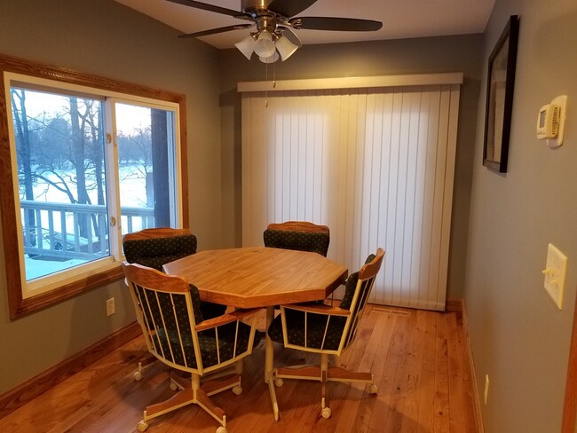 Building Photo - 7 Jachim Pl