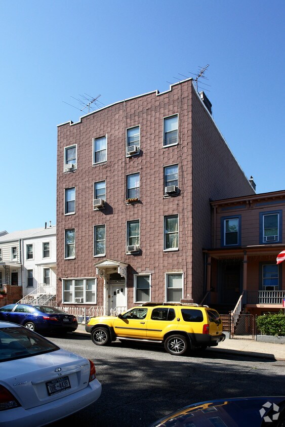 Primary Photo - 268 17th St