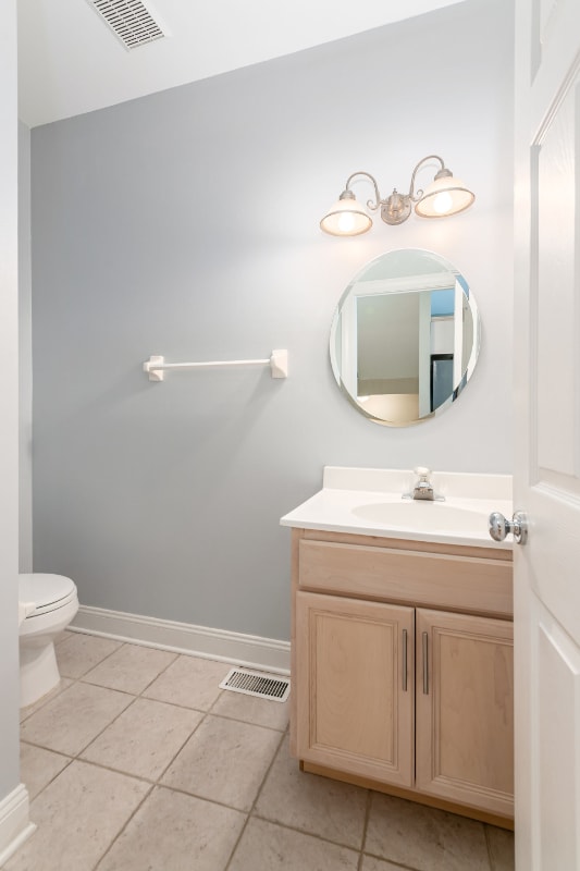 Building Photo - 1087 Michigan Ave