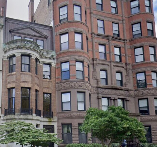 Foto del edificio - 306 Commonwealth Ave