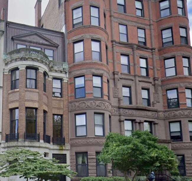 Building Photo - 306 Commonwealth Ave