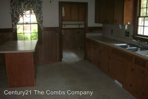 Building Photo - 296 Regency Dr