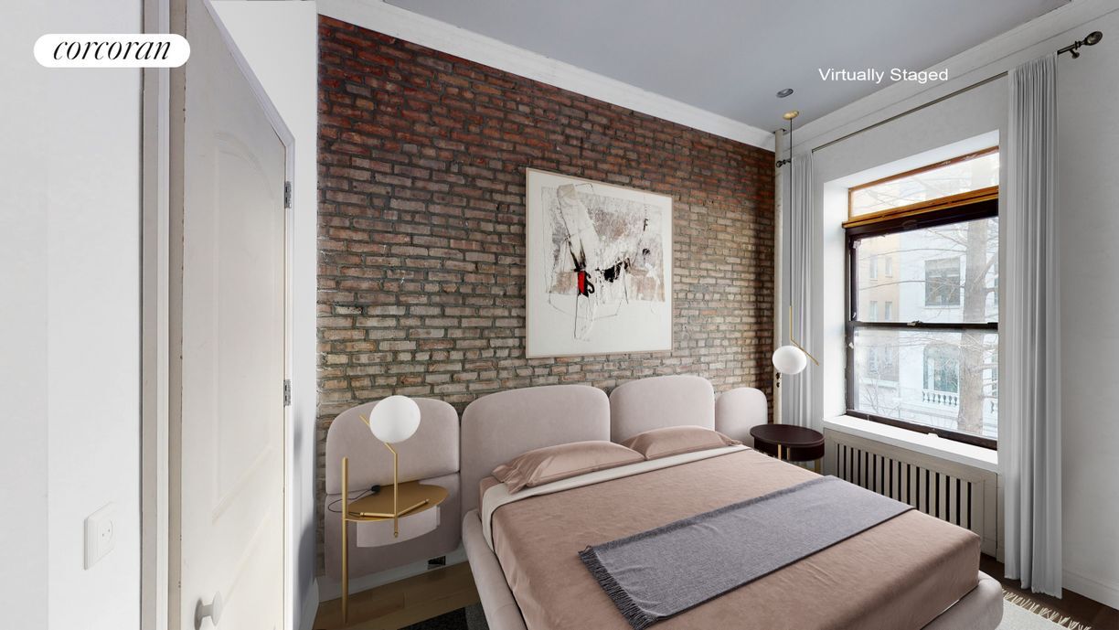Building Photo - 8 E 74th St