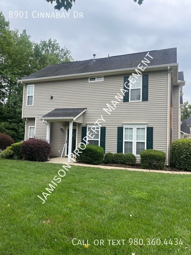 Building Photo - 8901 Cinnabay Dr