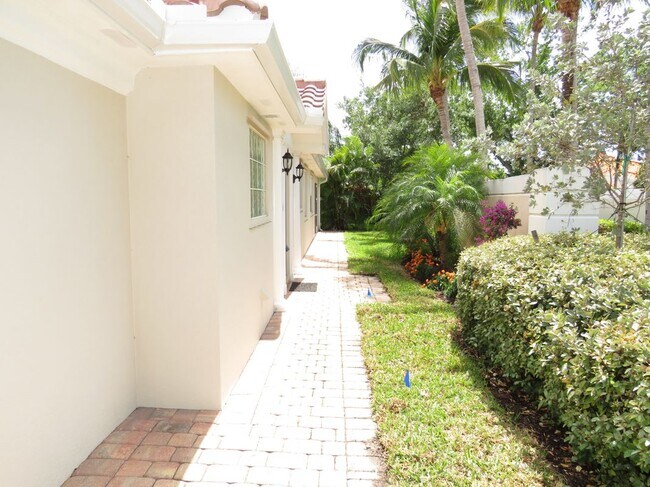 Building Photo - 4191 St George Ln