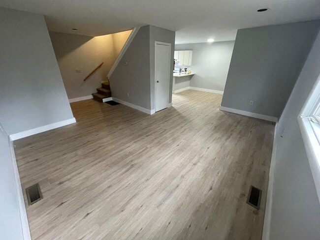 Building Photo - 46 Terrill St