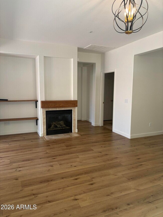 Foto del edificio - 670 Brindle Dr
