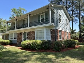 Building Photo - 902 Wilcox Ave
