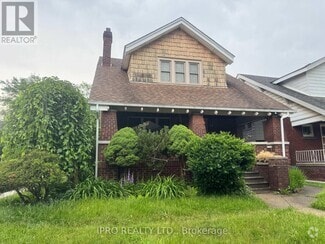 Building Photo - 1395-1395 Dougall Ave