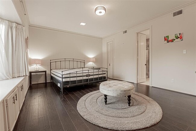 Building Photo - 7608 Del Monte Dr