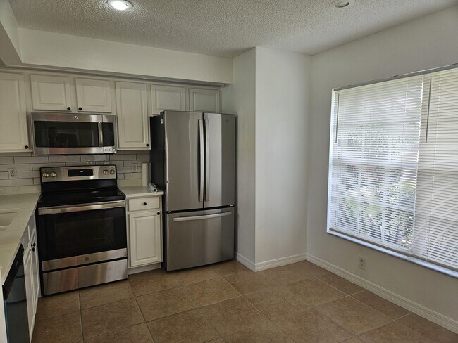 Foto del edificio - 1212 Caribbean Cove Ct