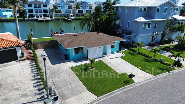 Foto del edificio - 185 175th Terrace Dr E