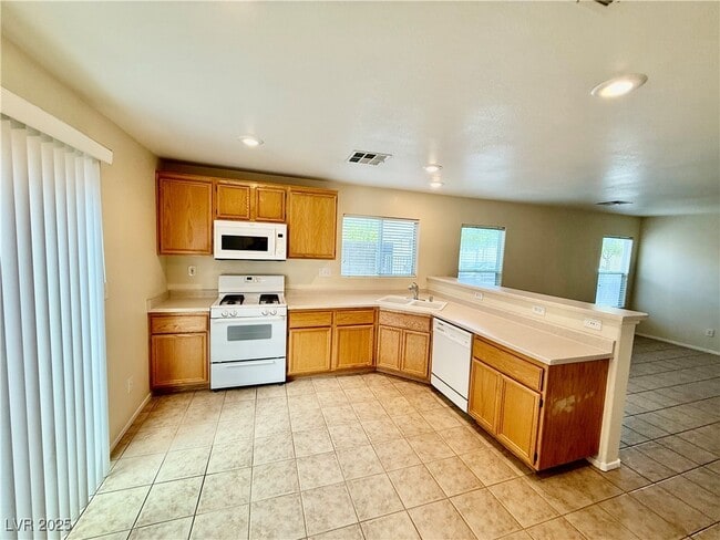 Building Photo - 8767 W Firecracker Ct
