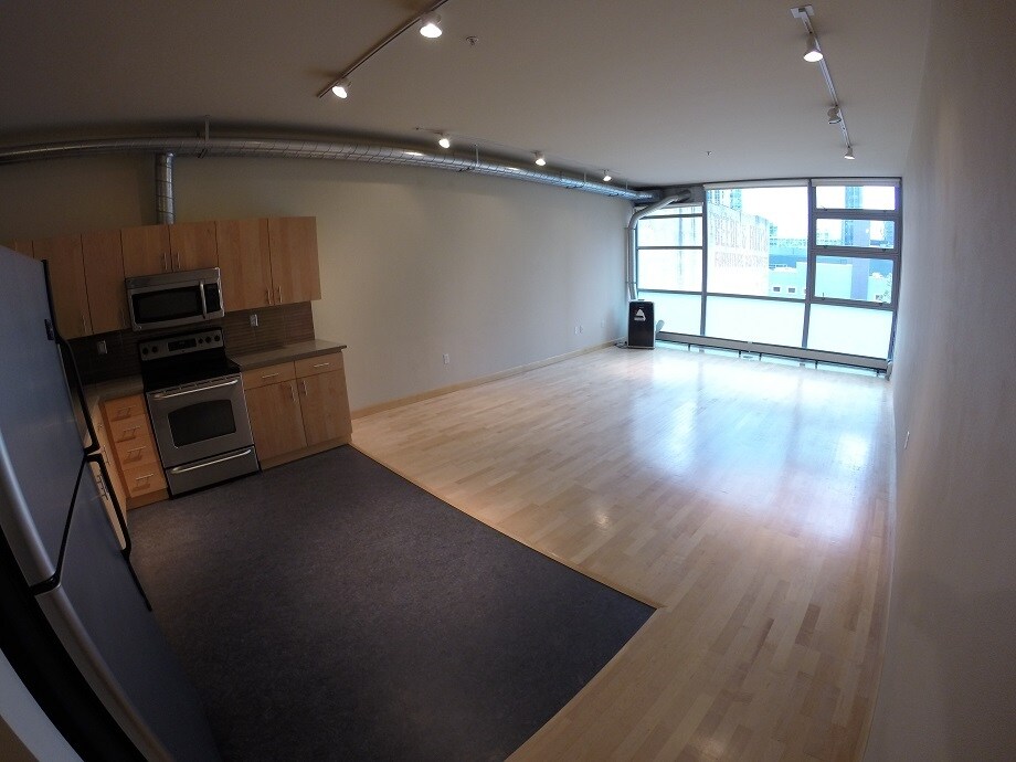 Primary Photo - 2015 Terry Ave