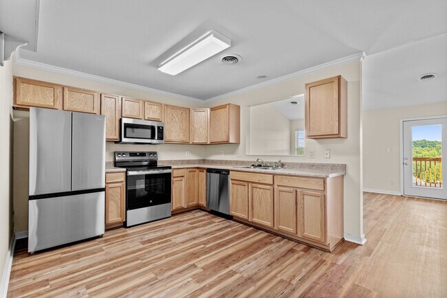 Foto del edificio - 2 Bedroom, 2 Bath Townhouse for Rent in Kn...
