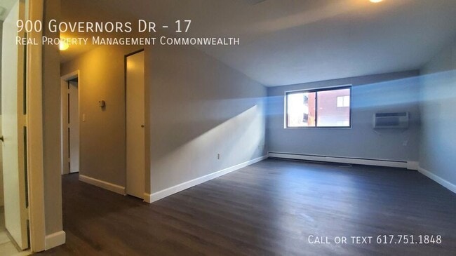 Building Photo - 900 Governors Dr